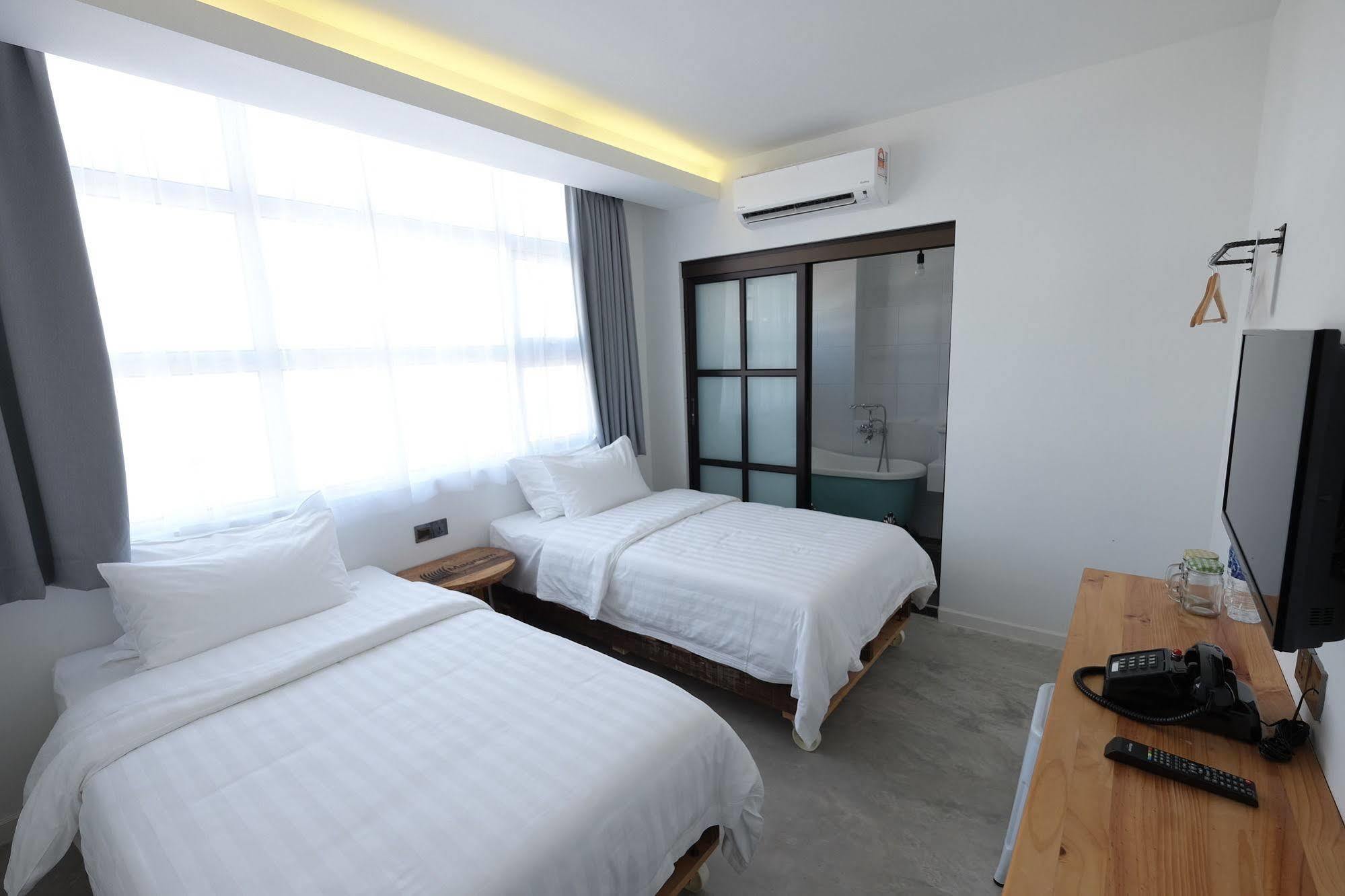 White Loft Hotel Melaka Zewnętrze zdjęcie